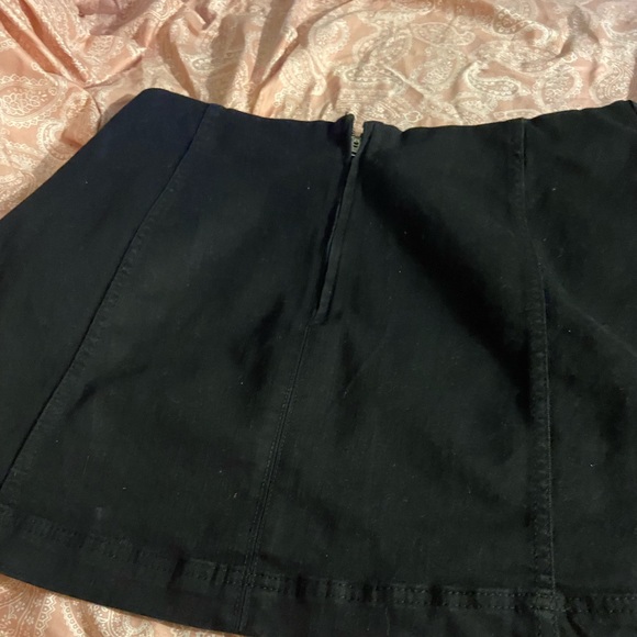Skirt - Picture 3 of 4